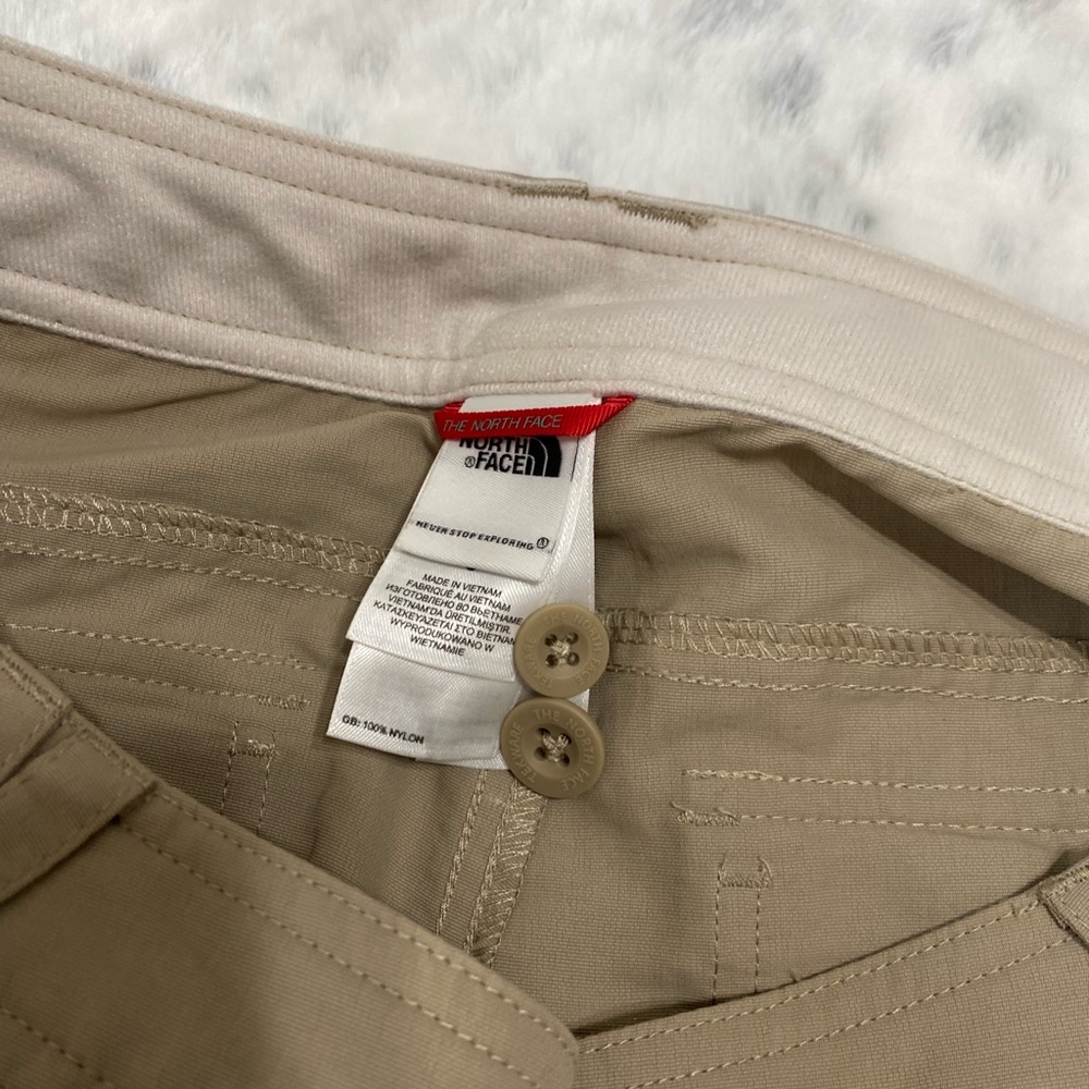 The North Face shorts - Picture 7 of 8